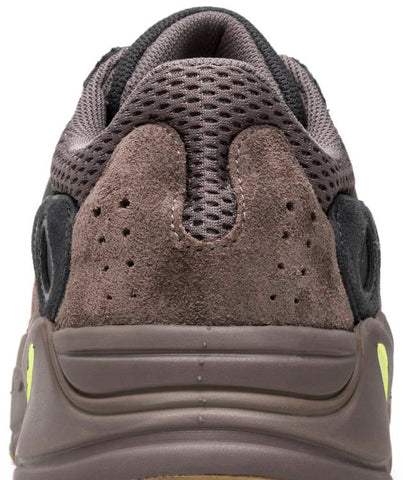 Yeezy Boost 700 Mauve Street Set University